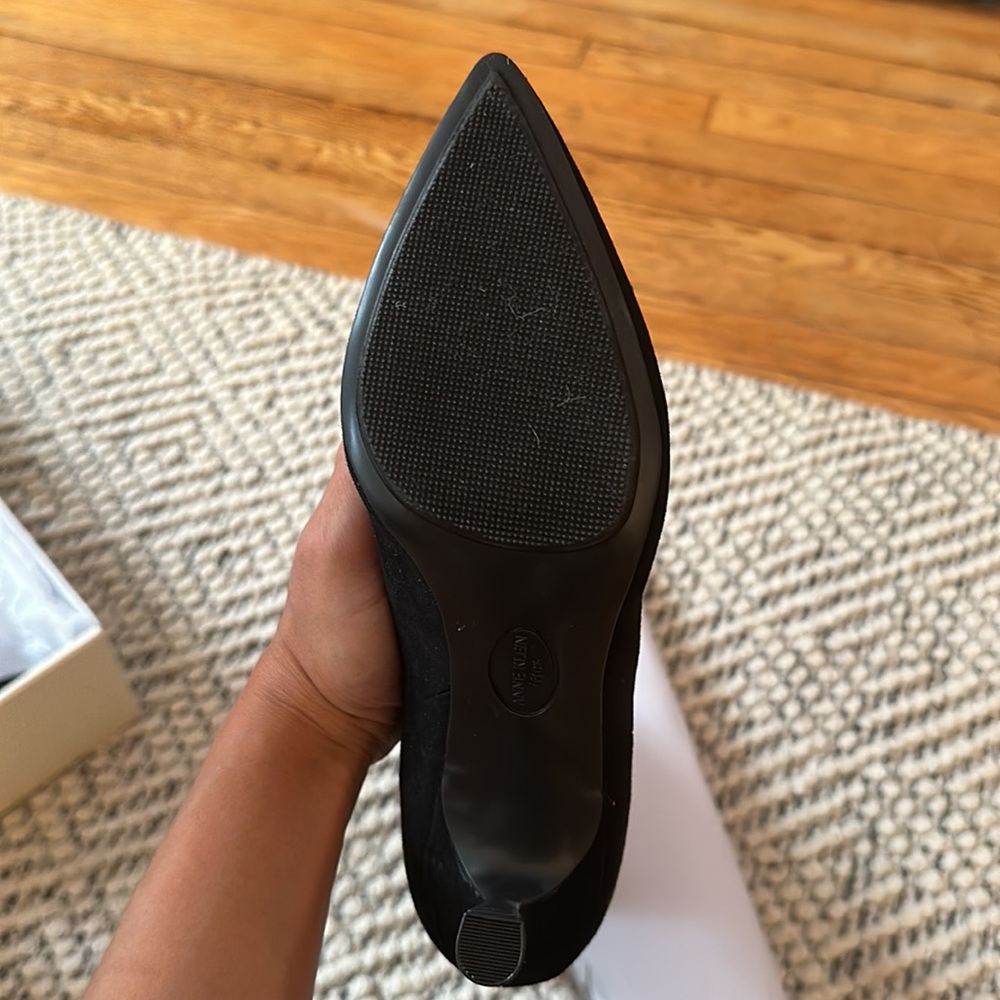 Anne Klein Rizzo Boot 7.5 - Picture 6 of 6